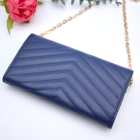 🍓YSL Monogram Flap Wallet in Grained Leather - Picture 3 of 12